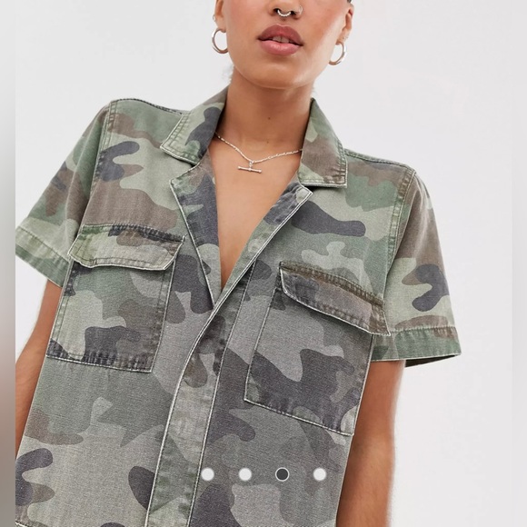 Urban outfitters camo boiler suit jumpsuit M/L super cute & flattering EUC - Picture 4 of 6